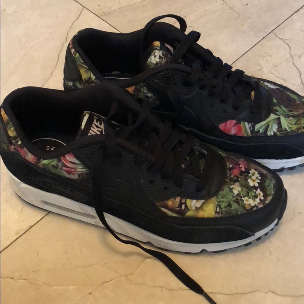 Nike air